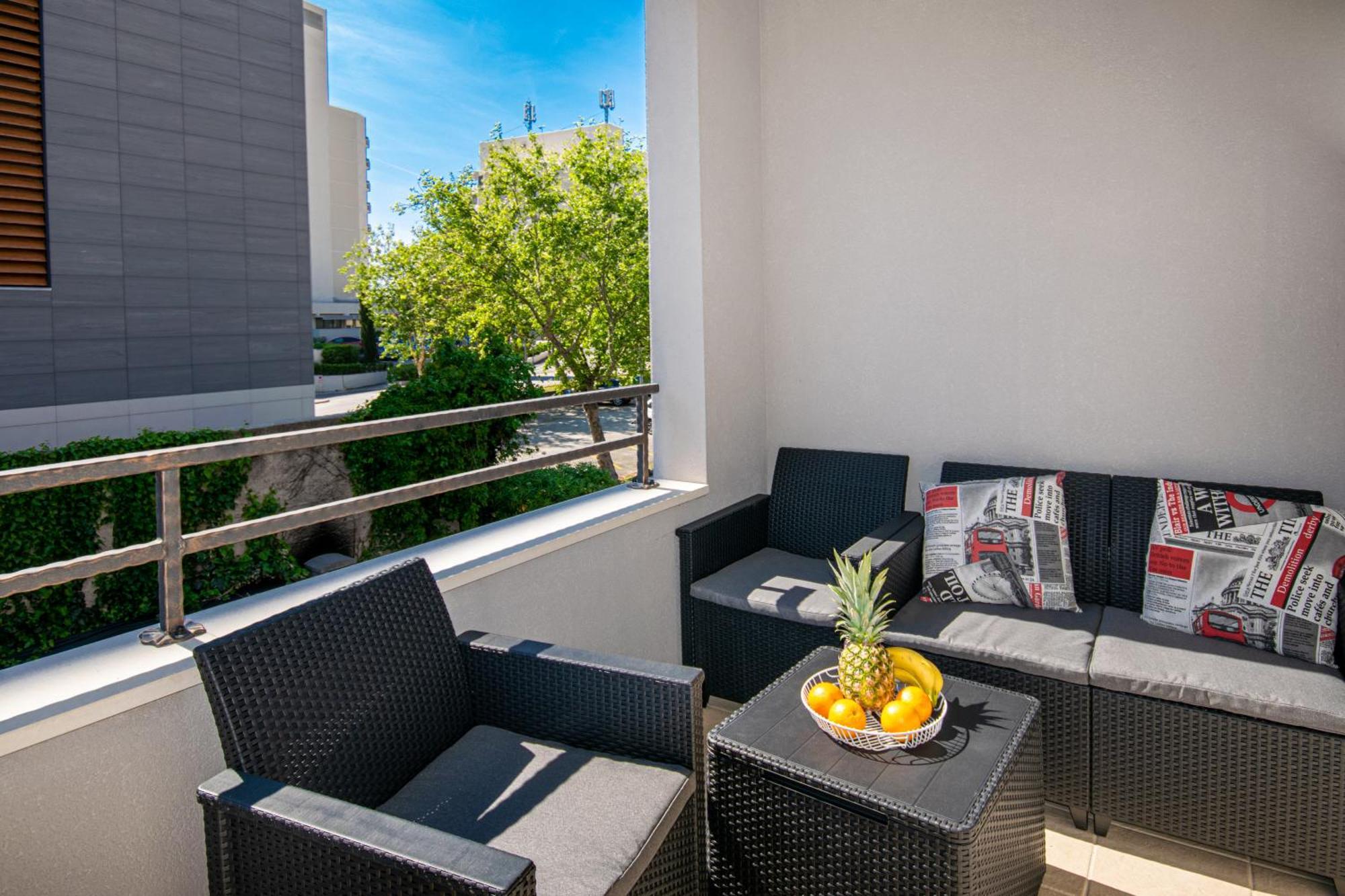 Apartments Filipeti Makarska Esterno foto