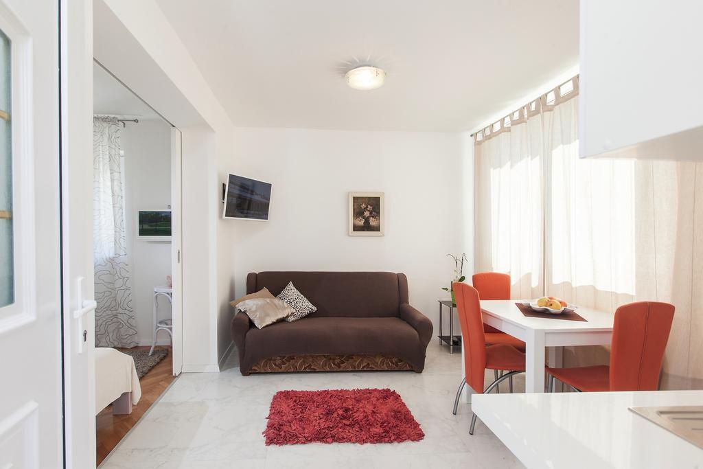 Apartments Filipeti Makarska Esterno foto