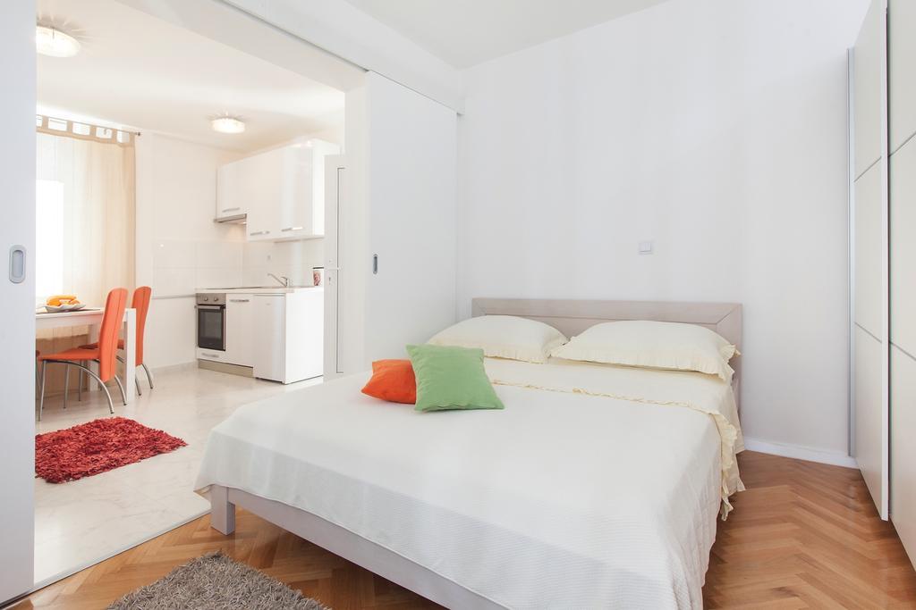Apartments Filipeti Makarska Esterno foto